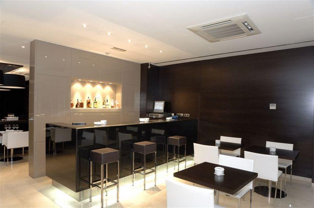 Zenit Valencia Hotell Restaurant bilde